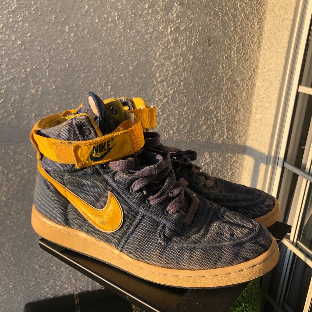 Vintage Nike Vandal High Top Canvas Navy & Yellow Size 10 (1980s)